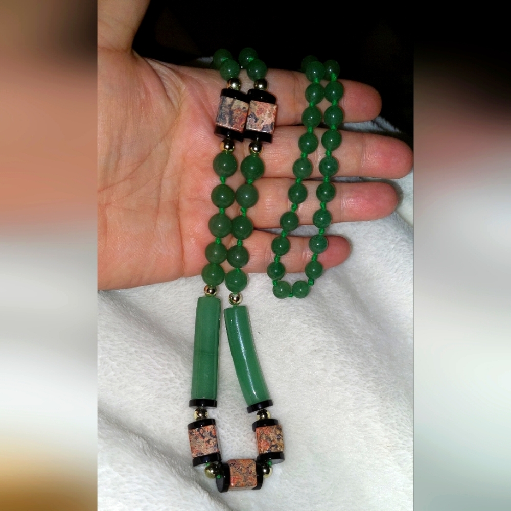 Jade Double knotted Green Beaded Necklace Very Cold Beautiful 34 Inches Long